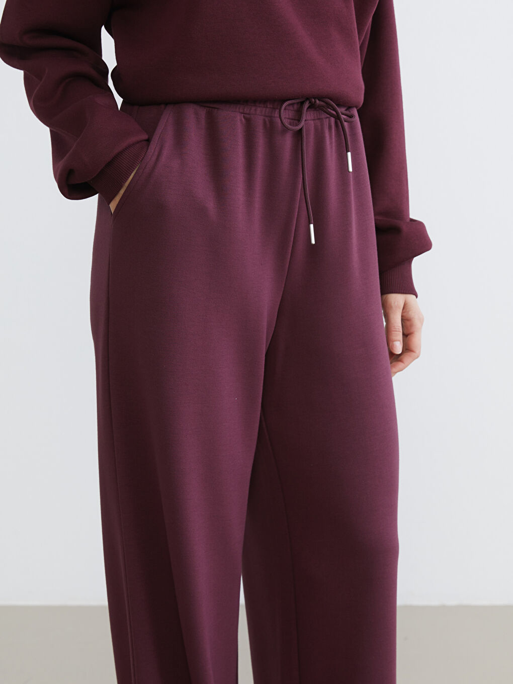 پانتۆڵی ئارەقەی ژنان قاچی ڕاست و فراوان-2