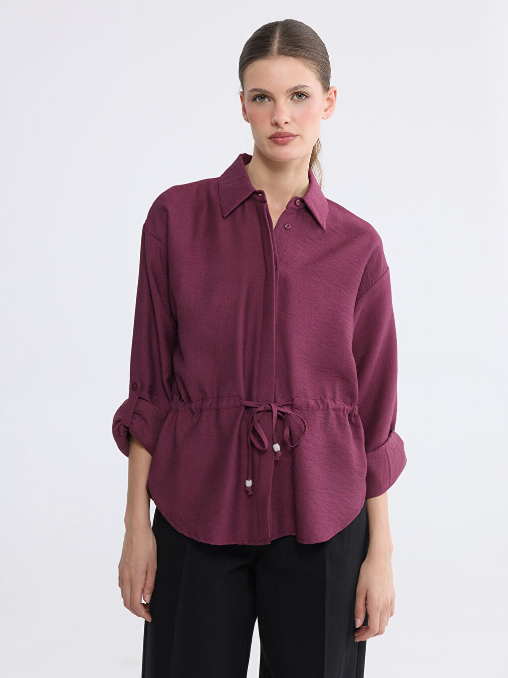 قميص نسائي بخصر مكشكش