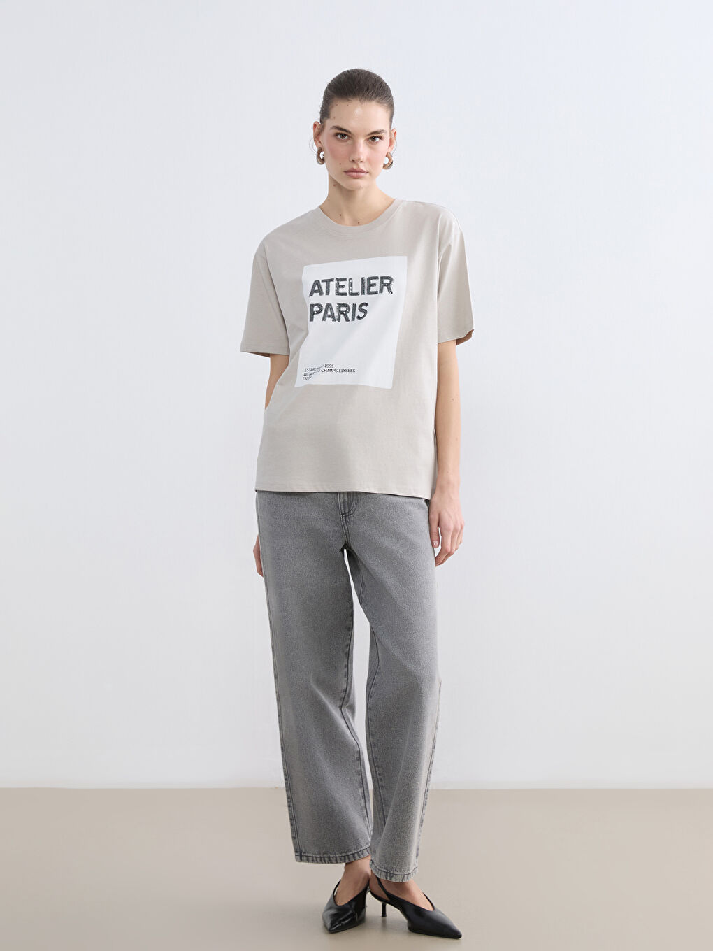 Gri Paris Baskılı Oversize Kadın Tişört-1