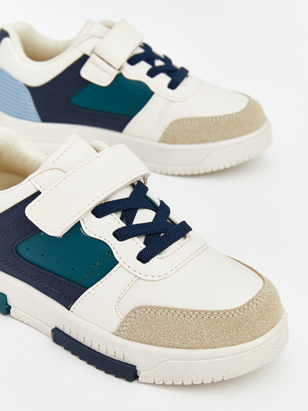 Ekru Bağcık ve Cırt Cırtlı Erkek Çocuk Spor Ayakkabı-2