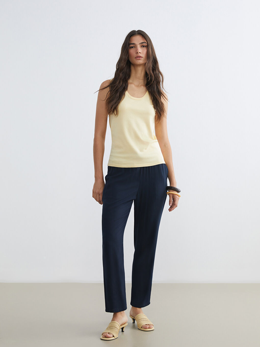 Woman NAVY Trousers