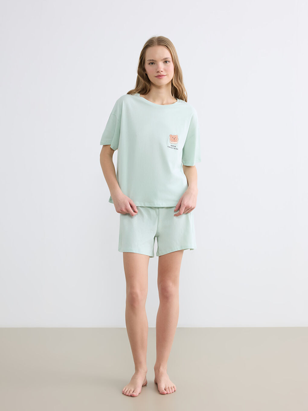 Turkuaz Bisiklet Yaka Baskılı Kadın Şortlu Pijama Takımı-1