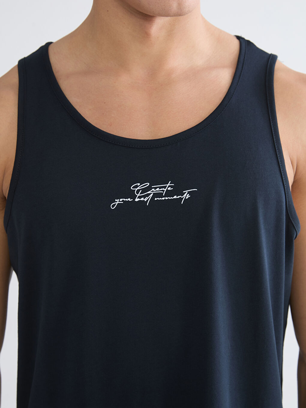 Lacivert U Yaka Baskılı Erkek Kolsuz Tişört-2