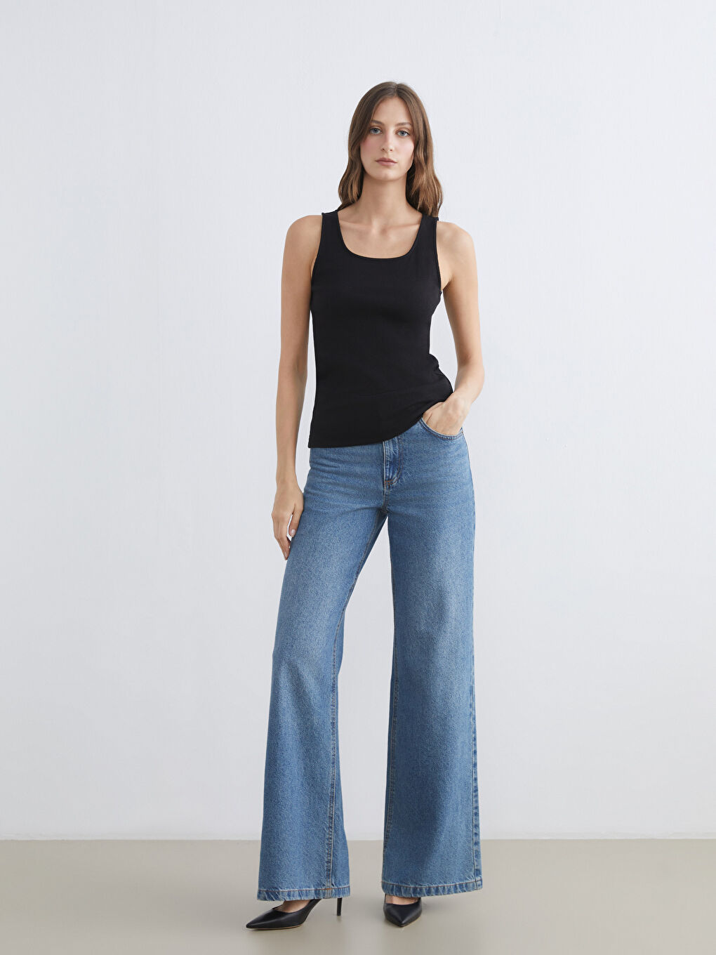 T-shirt NOIR Femme-1