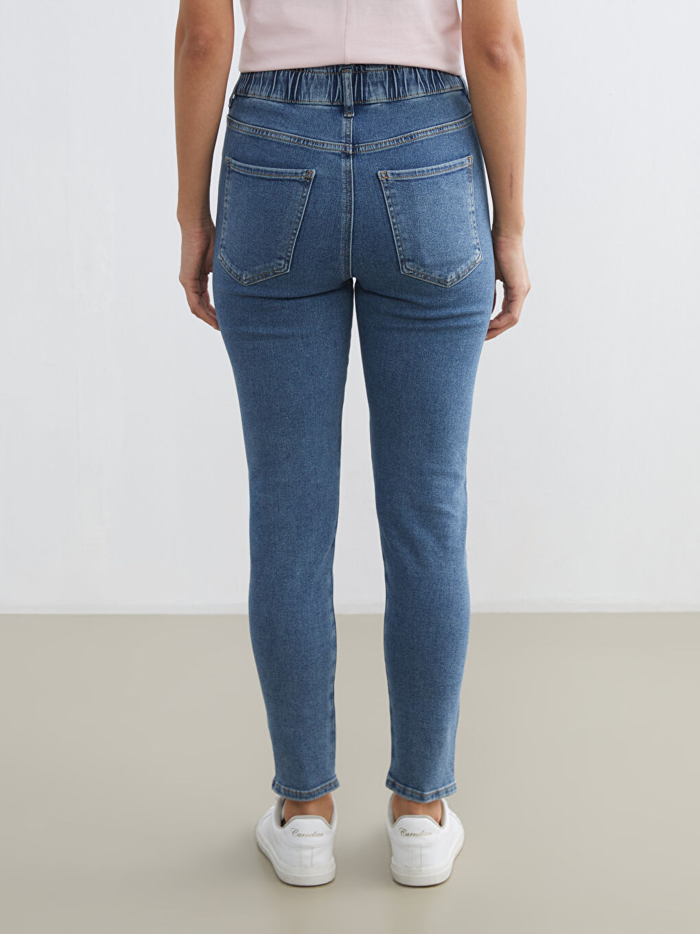 İndigo Yüksek Bel Slim Mom Kadın Jean Pantolon-3