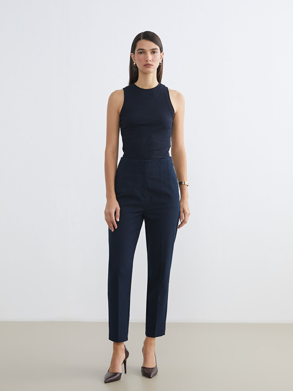 Lacivert Bisiklet Yaka Dokulu Kadın Atlet-1