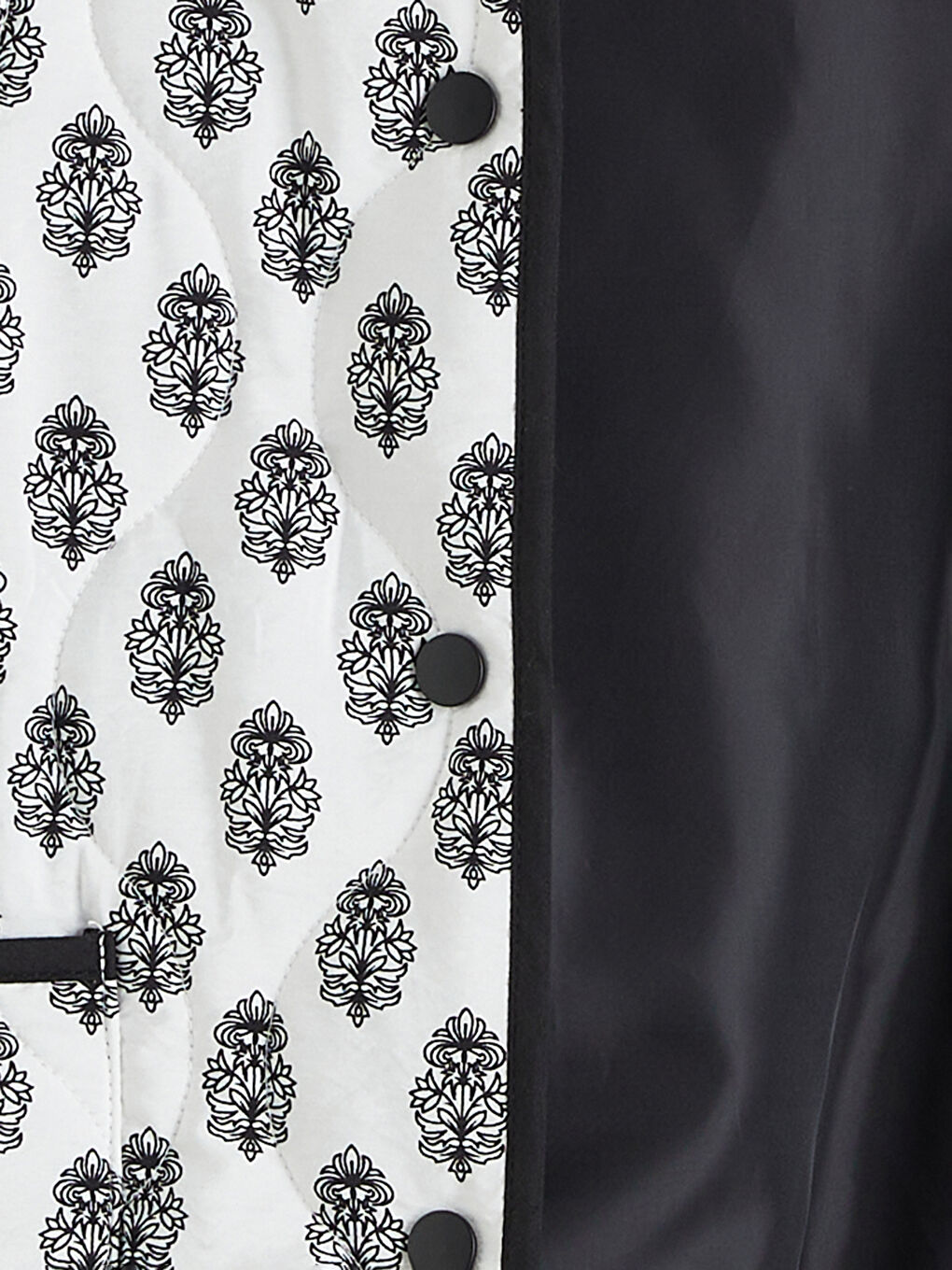 Siyah Bisiklet Yaka Desenli Kadın Mont-6