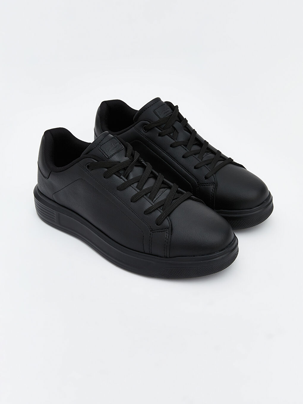 Siyah Bağcıklı Erkek Spor Ayakkabı