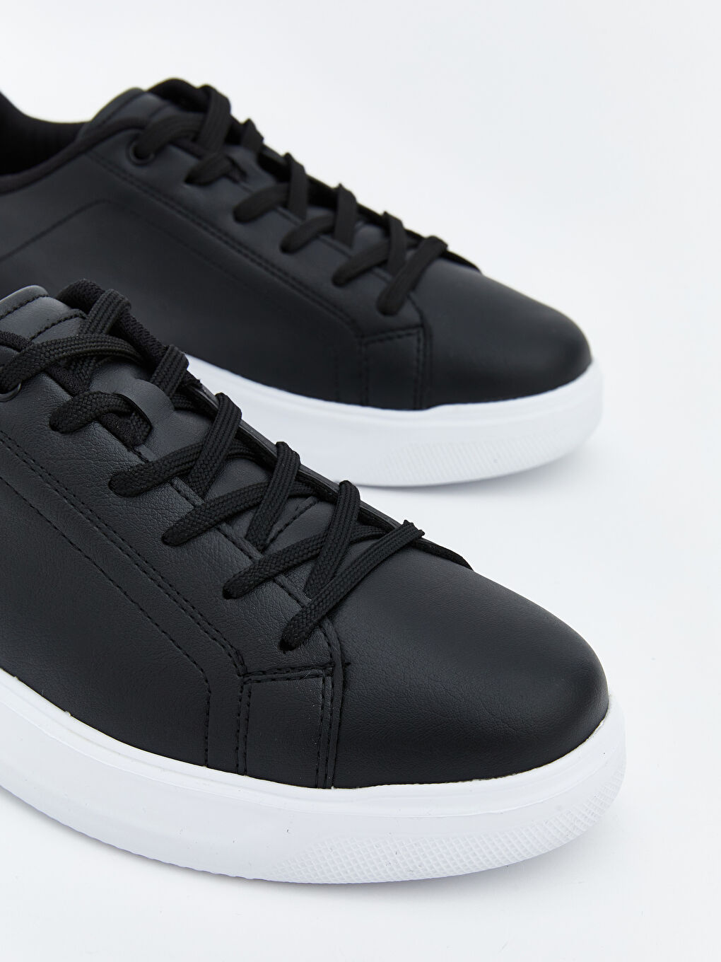 Lace-Up Men's Sneakers-2