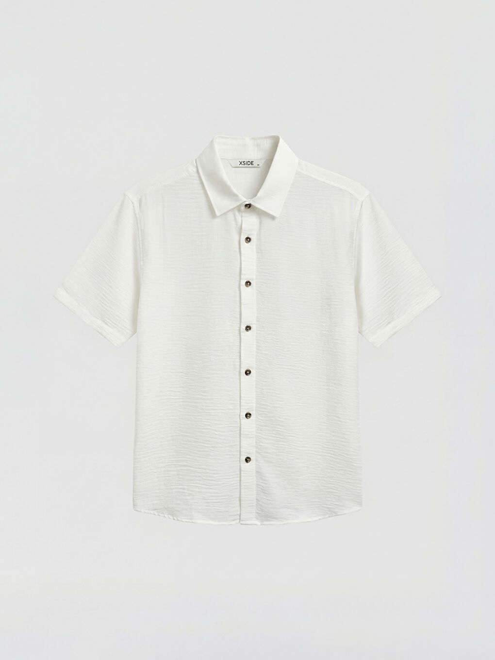 قميص رجالي واسع بقماش شبيه بالكتان