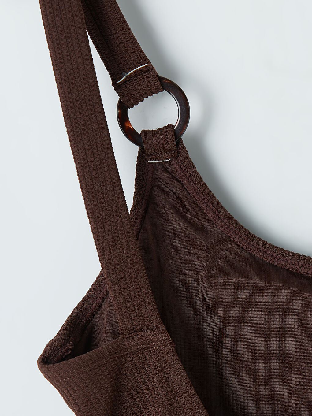 Kahverengi Çıkarılabilir Pedli Halka Detaylı Kadın Mayo-3