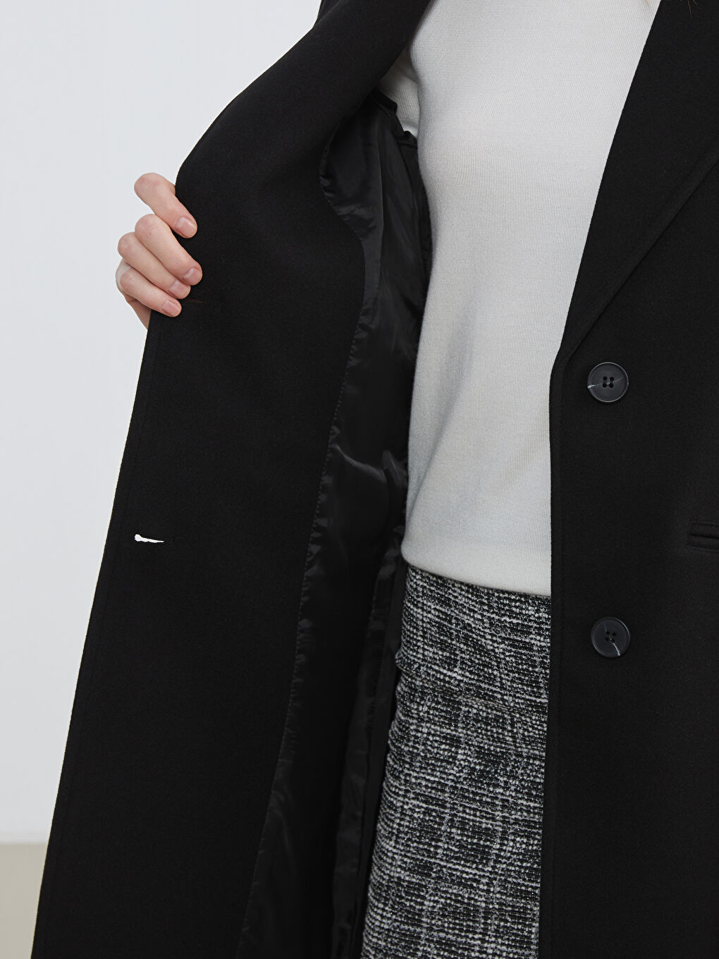 Siyah Ceket Yaka Kadın Kaşe Kaban	-2