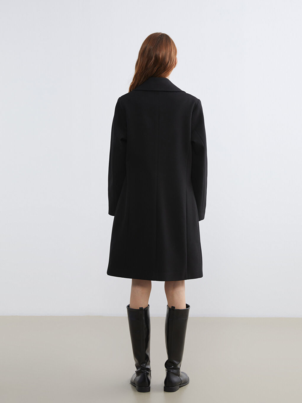 Siyah Ceket Yaka Kadın Kaşe Kaban	-4