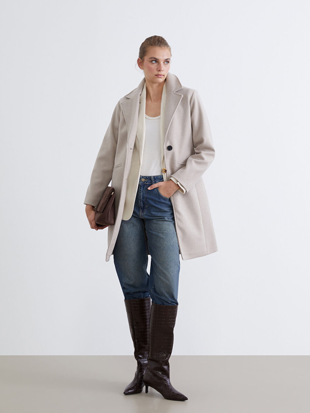 Bej Ceket Yaka Kadın Kaşe Kaban	-1