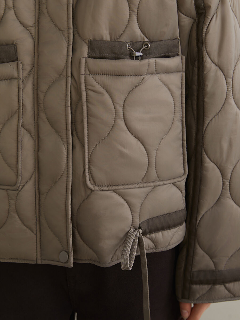 Haki Dik Yaka Kapitone Kadın Mont-2