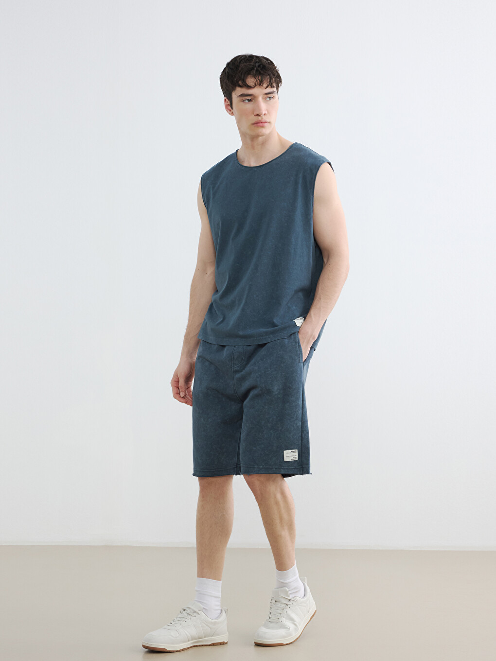 Crew Neck Jersey Men's Sleeveless T-Shirt-1