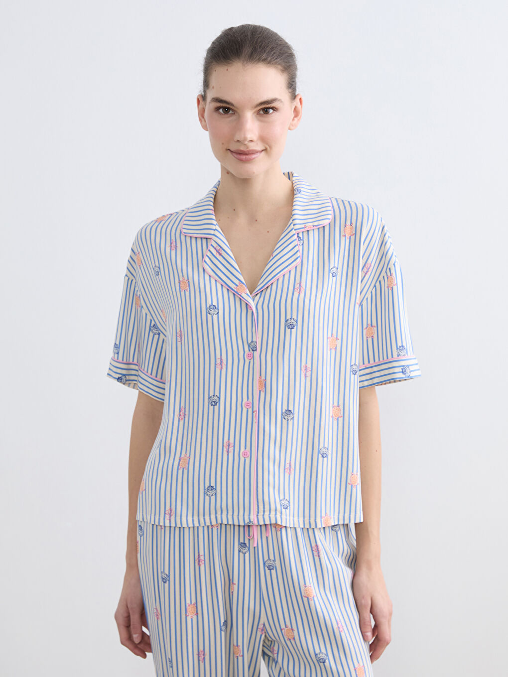 Collared Neck Patterned Women's Pyjamas Set-1