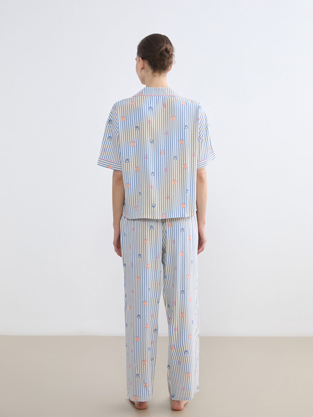 Collared Neck Patterned Women's Pyjamas Set-3