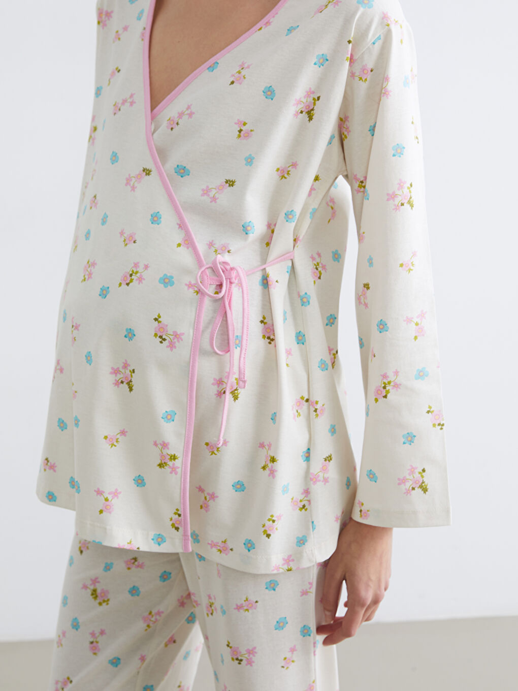 Floral Wrap-Front Maternity Pajama Set-2