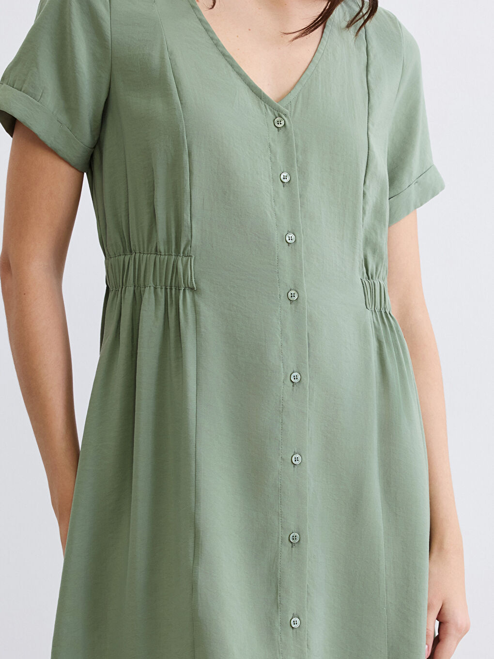 Yeşil V Yaka Belden Oturtmalı Elbise-2