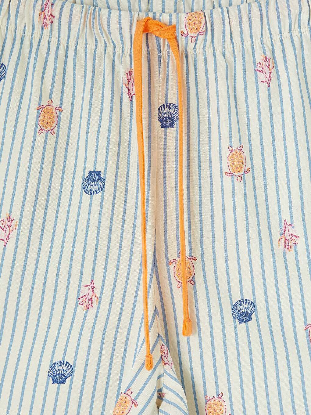 Ekru Bisiklet Yaka Baskılı Kadın Şortlu Pijama Takımı-5