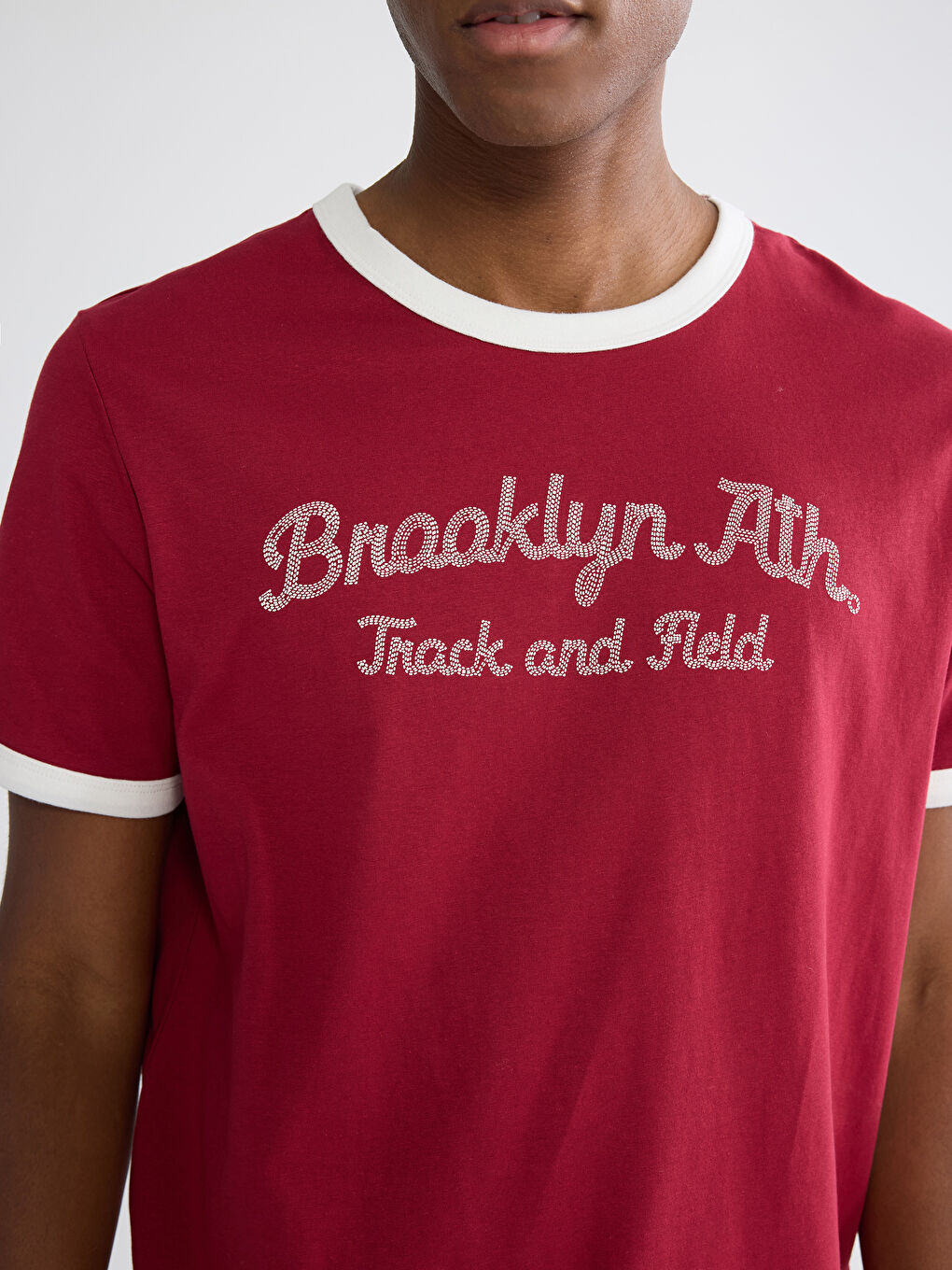 Kırmızı Bisiklet Yaka Brooklyn Baskılı Erkek Tişört-2