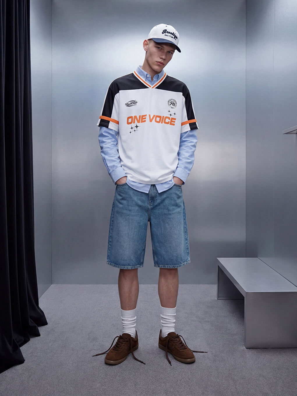 Ekru Oversize Baskılı V Yaka Erkek Tişört