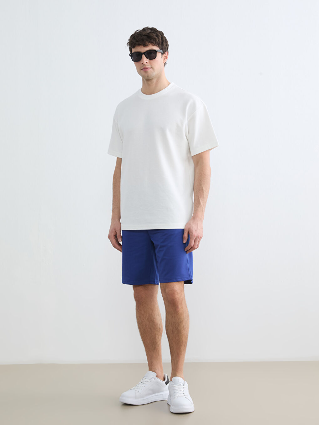 Άνδρας ΜΠΛΕ Σορτς