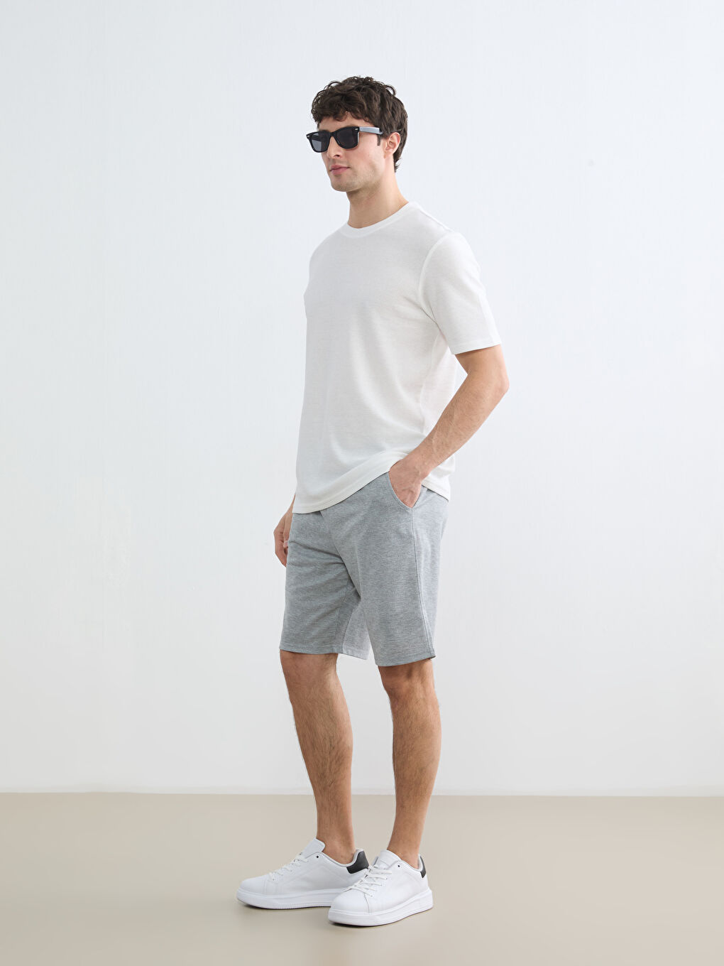 Άνδρας ΓΚΡΙ Σορτς