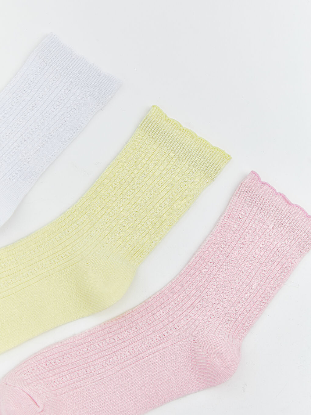 Girl WHITE Ankle Socks-1