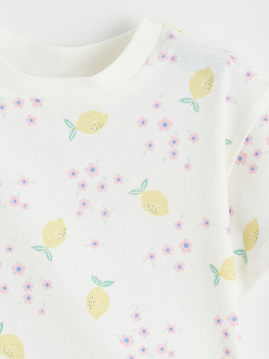 Ekru Bisiklet Yaka Baskılı Kız Bebek Tişört 3'lü-4