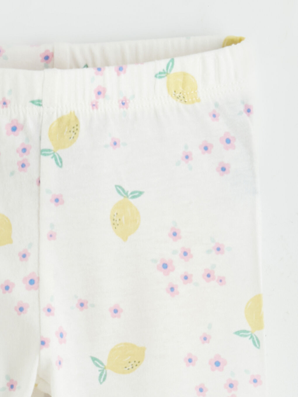 Ekru Kız Bebek Şort 3'lü-2