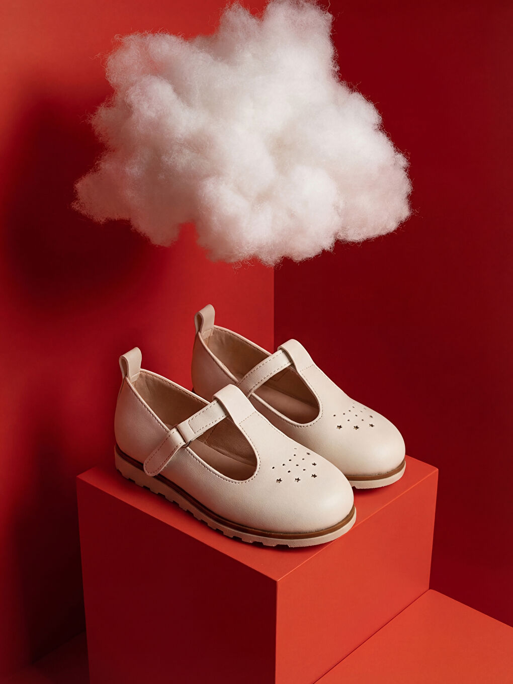 Bej Deri Görünümlü Kız Çocuk Babet