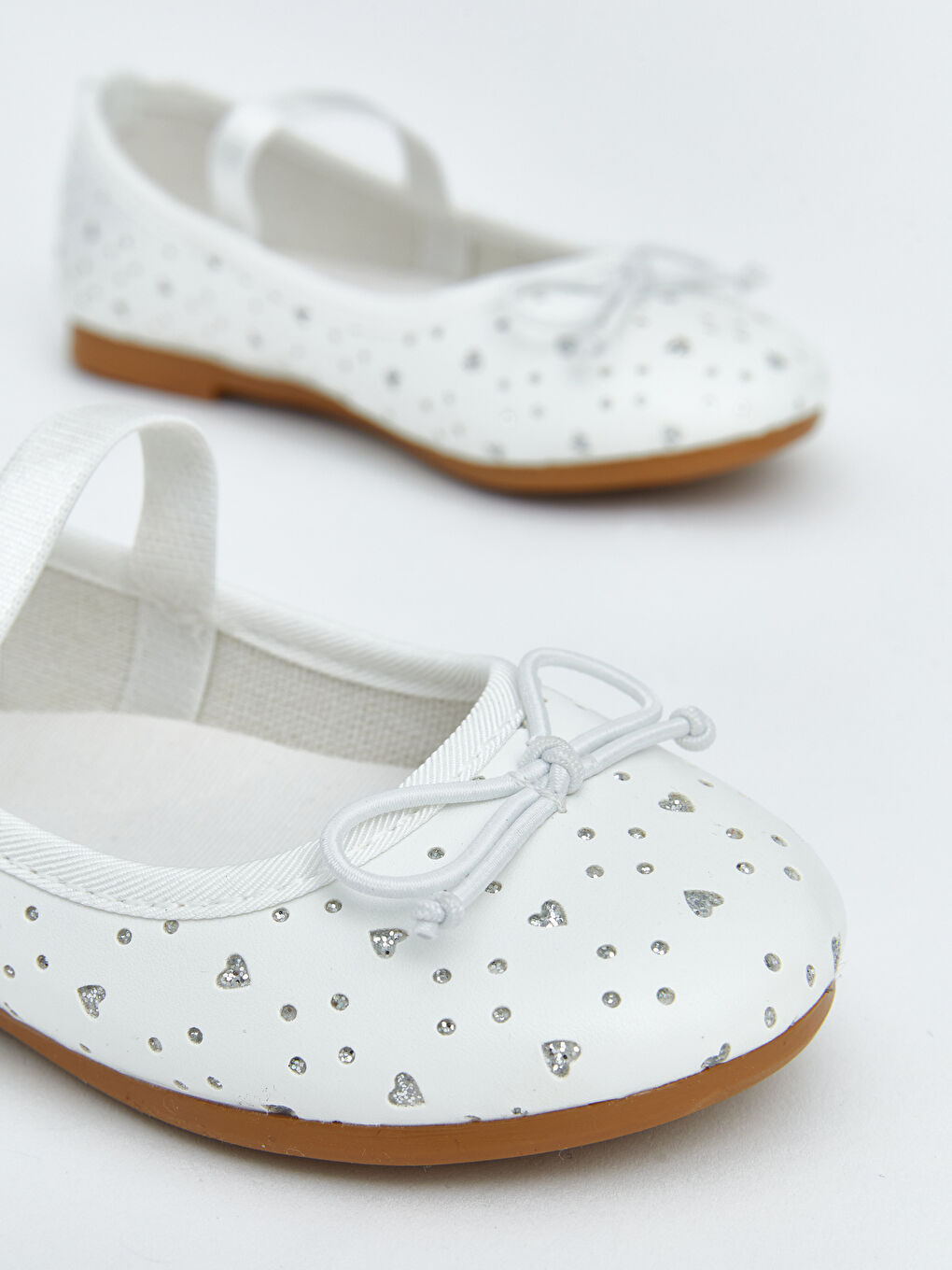 Beyaz Fiyonk Baskılı Kız Çocuk Babet-2