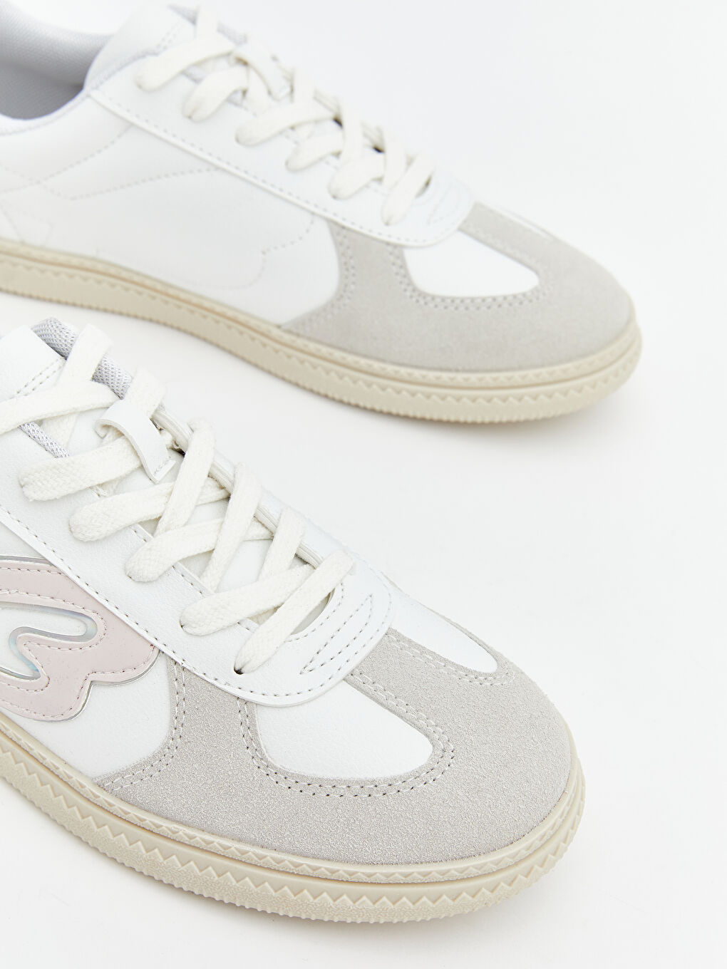 Beyaz Bağcıklı Kız Çocuk Spor Ayakkabı-2