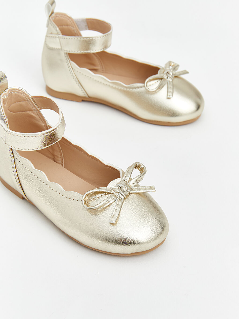 Sarı Fiyonk Detaylı Kız Çocuk  Babet-2