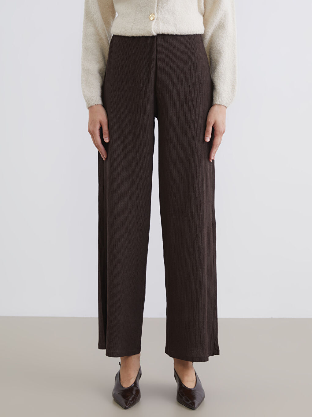 Textured Women's Trousers with Elastic Waistband-1