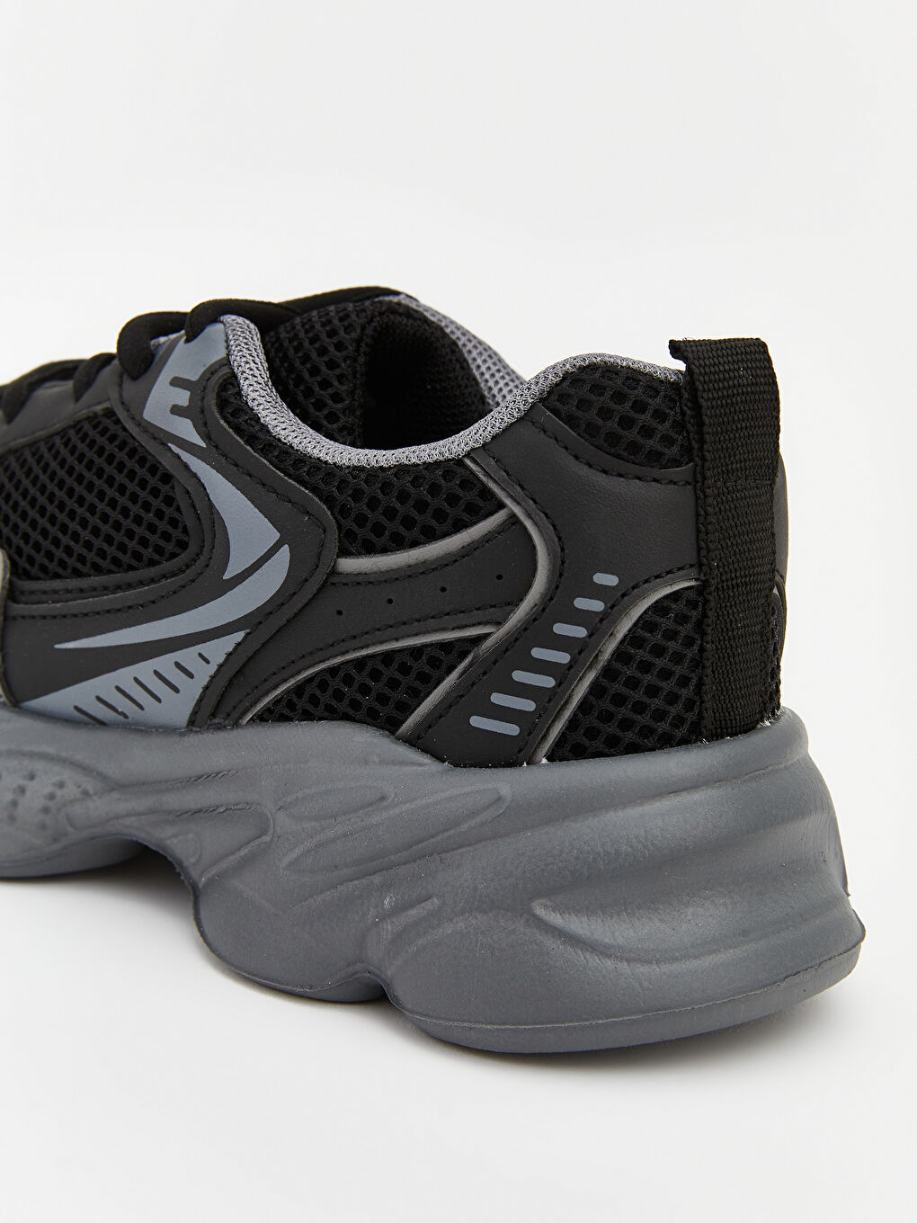 Siyah Bağcıklı Erkek Çocuk Spor Ayakkabı-4