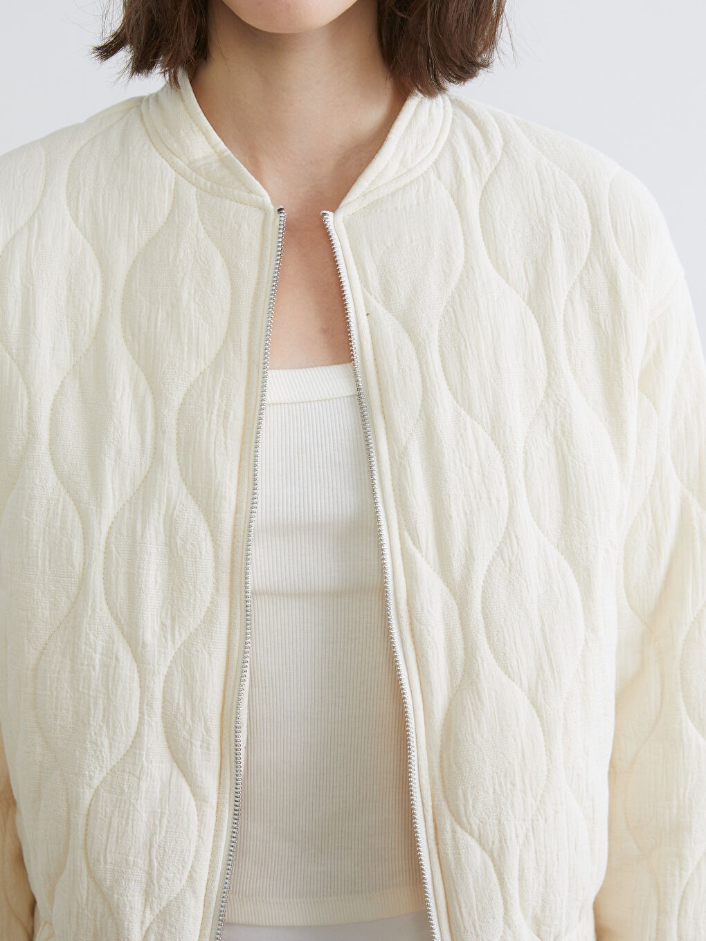 Ekru Kolej Yaka Kapitone Oversize Kadın Mont-2