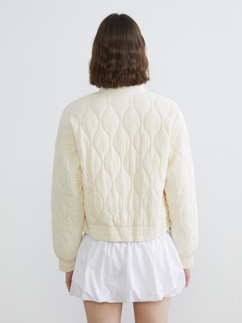 Ekru Kolej Yaka Kapitone Oversize Kadın Mont-4