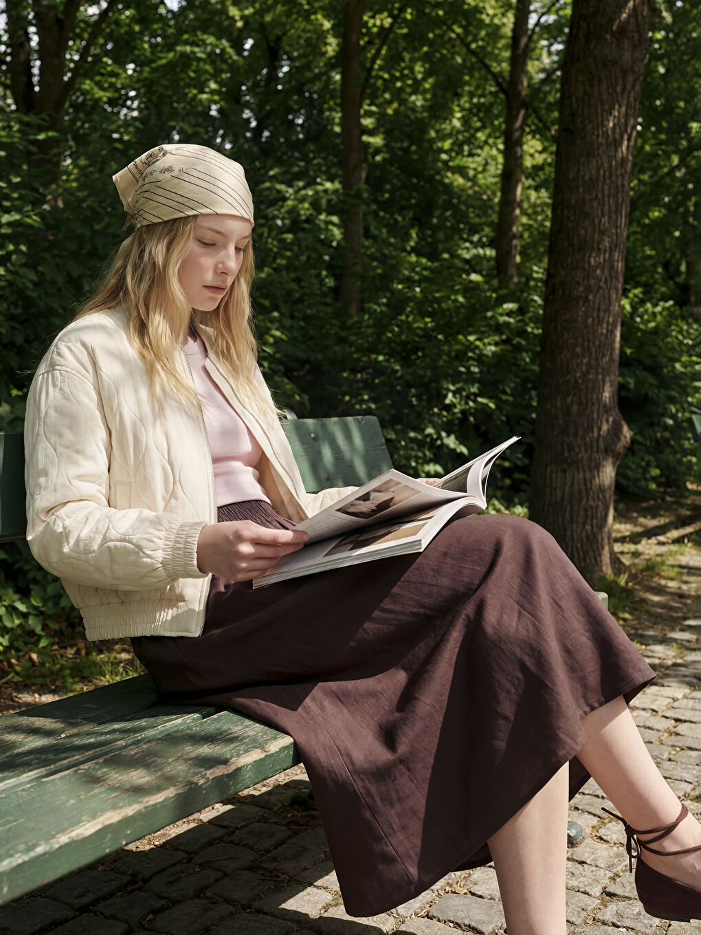 Ekru Kolej Yaka Kapitone Oversize Kadın Mont