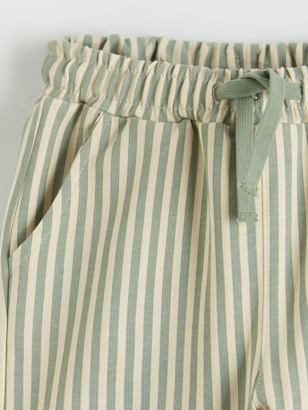 Elastic Waist and Drawstring Baby Boys' Shorts-1