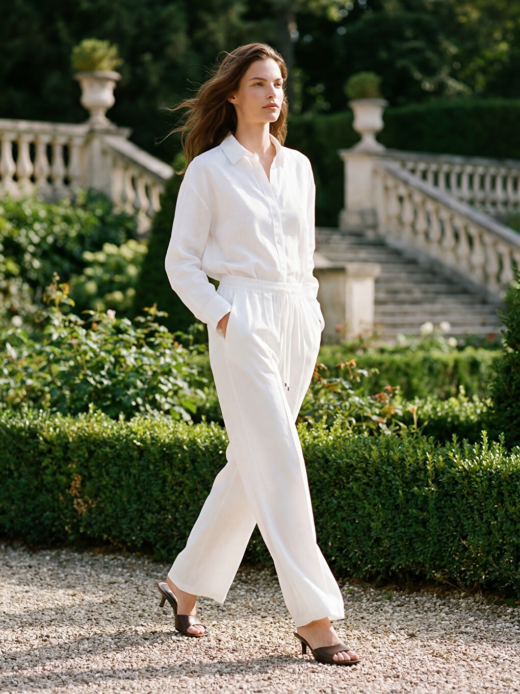 Ekru Beli Lastikli Geniş Paça Kadın Pantolon