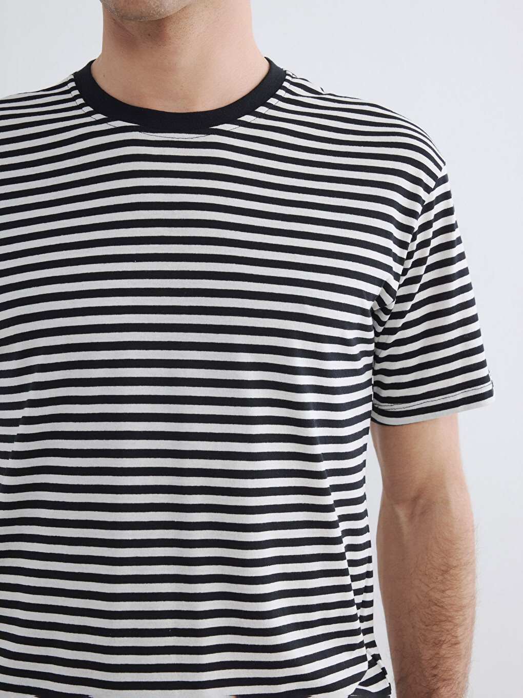 Crew Neck Striped Men's T-Shirt-2