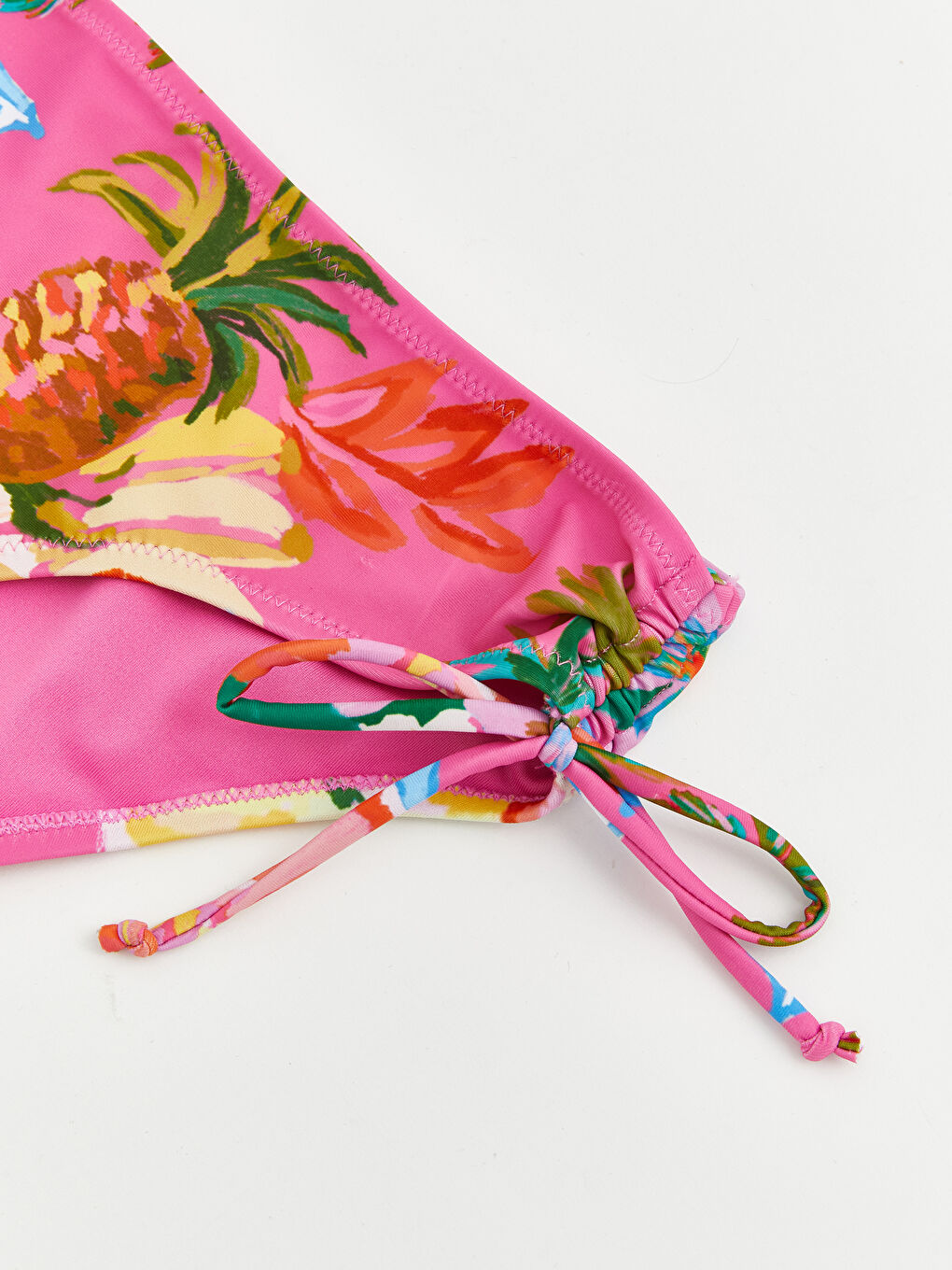 Pembe Yanları Bağlamalı Kadın Bikini Altı-2