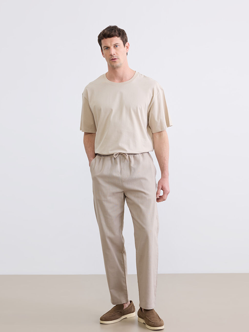 Bej Standart Kalıp Gabardin Erkek Pantolon