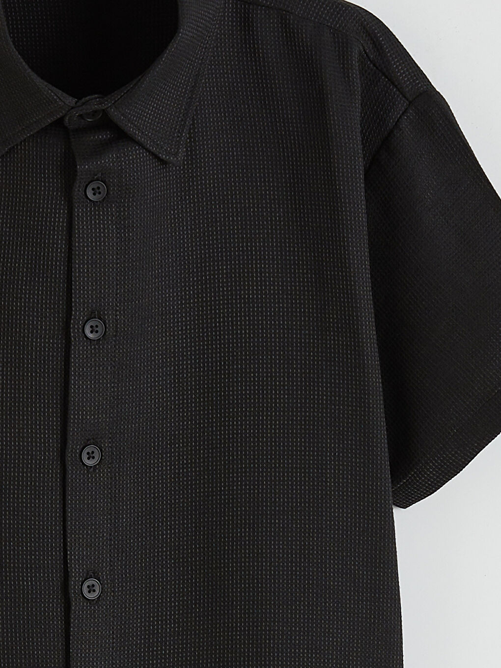 Siyah Dokulu Kısa Kollu Erkek Çocuk Gömlek-2