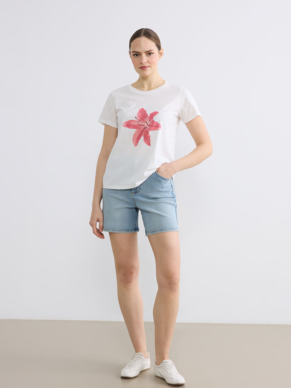 Woman BLUE Denim Shorts