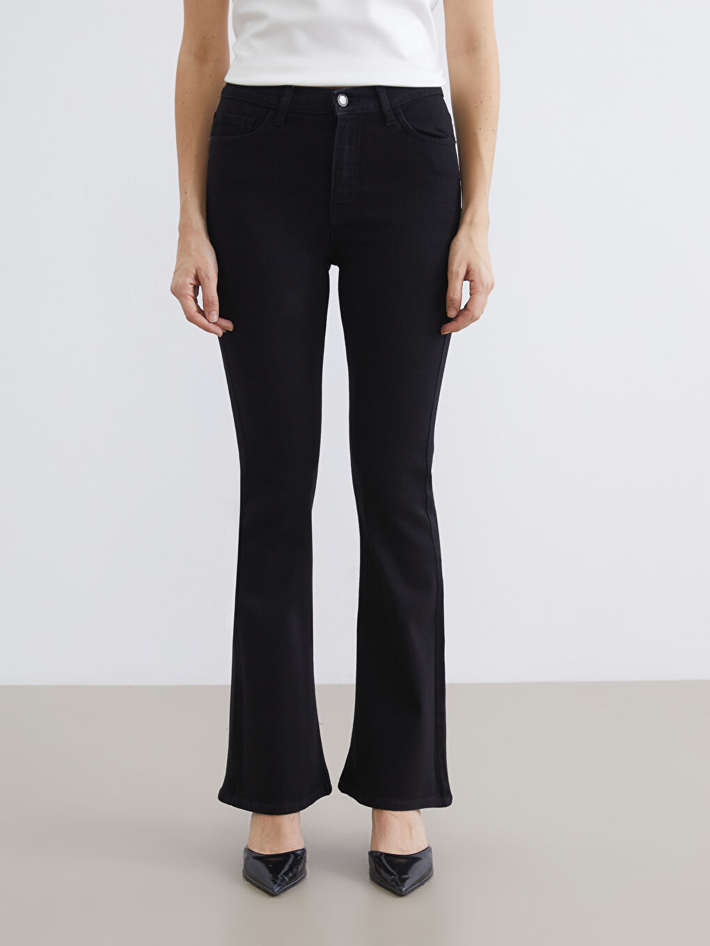 Siyah Flare Kadın Jean Pantolon-1