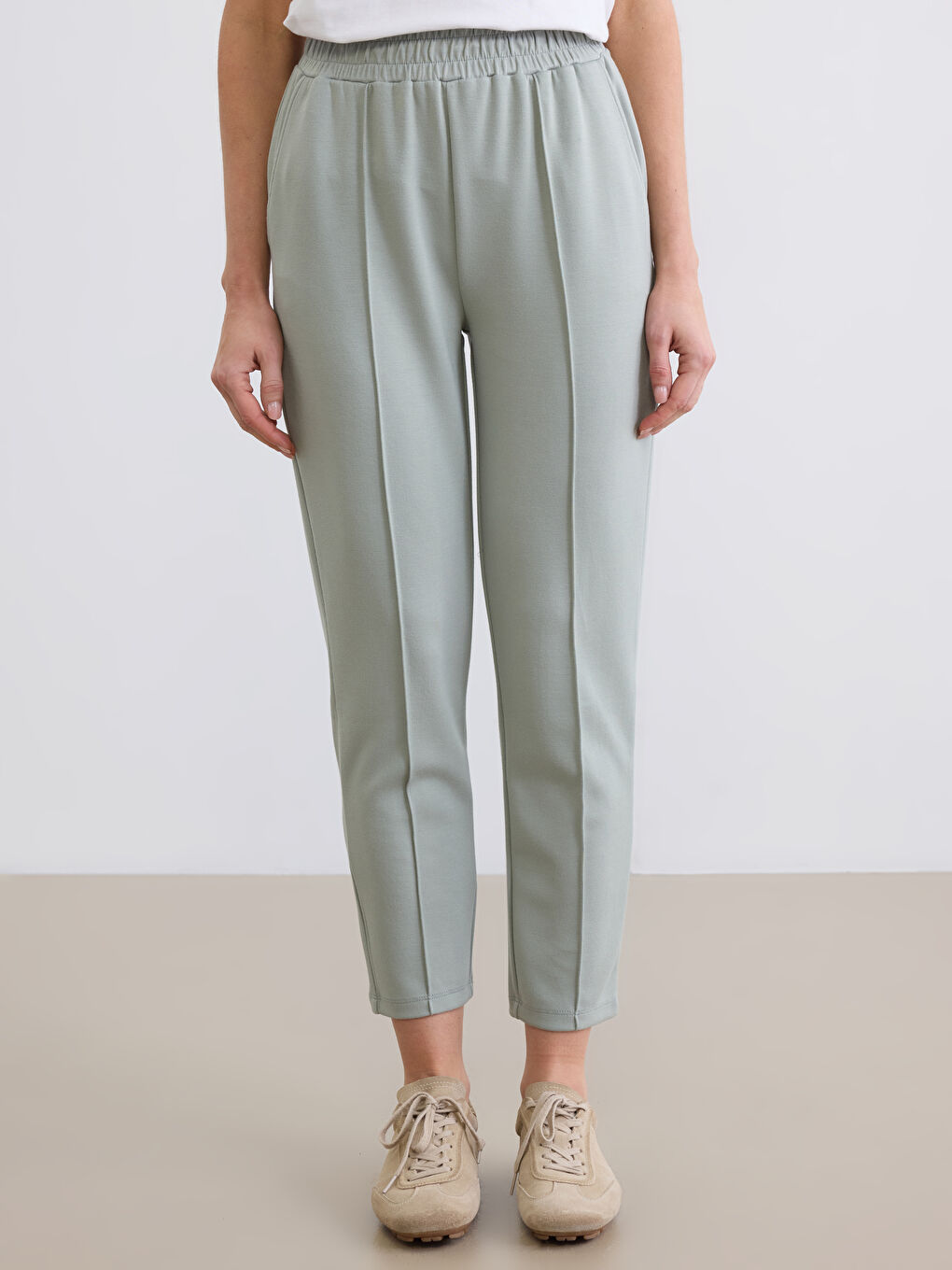 Elasticated Waist Women's Sweatpants-1